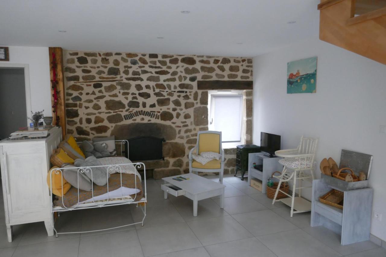 Villa La Bergerie Des Moureres Trezioux Esterno foto